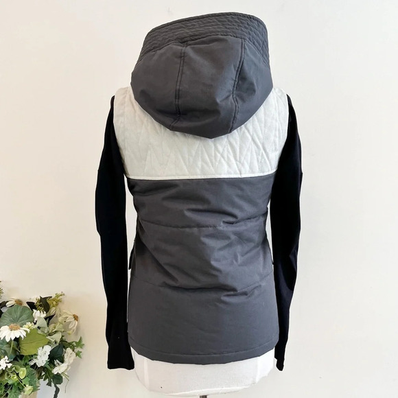 Burton Geneva DRYRIDE Hooded Vest - Picture 9 of 15
